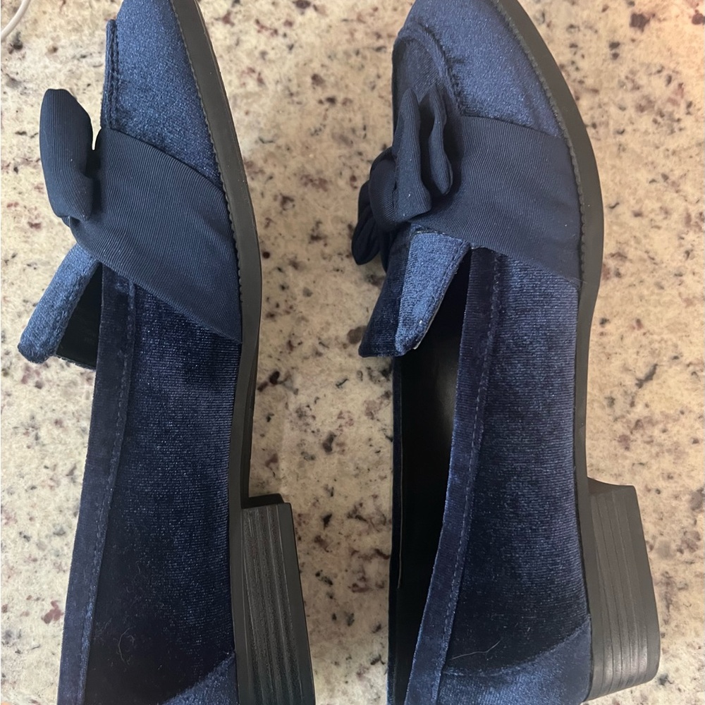 Bandolino Blue Suede Flats with Bow Detail - Picture 4 of 4